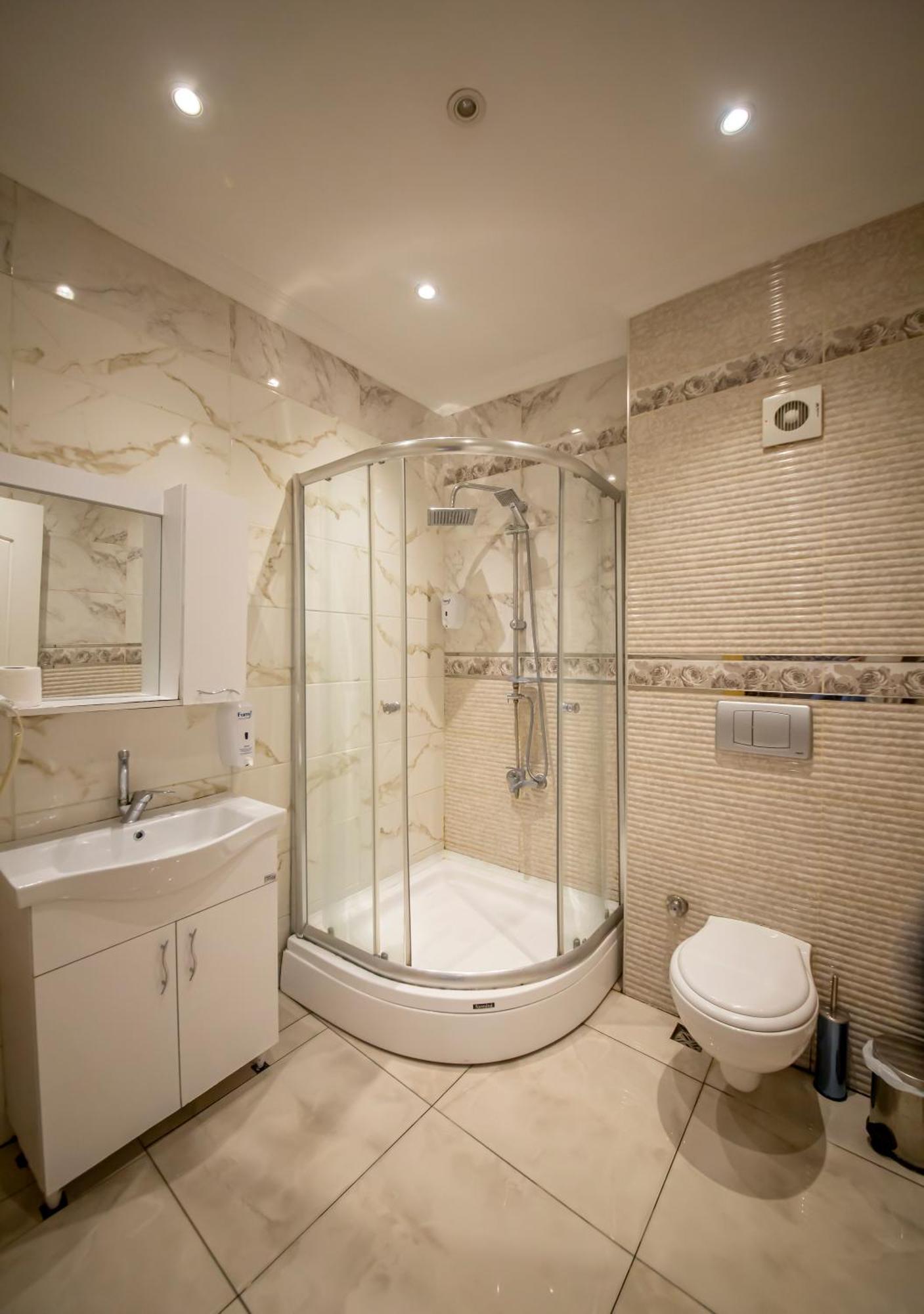 Royal Garden Suite And Hotel Istanbul Eksteriør billede